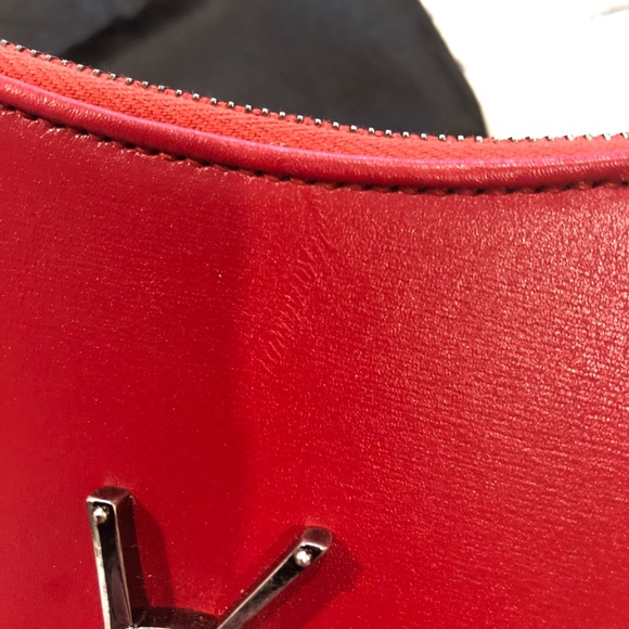 Authentic YSL heart bag. - Picture 3 of 7